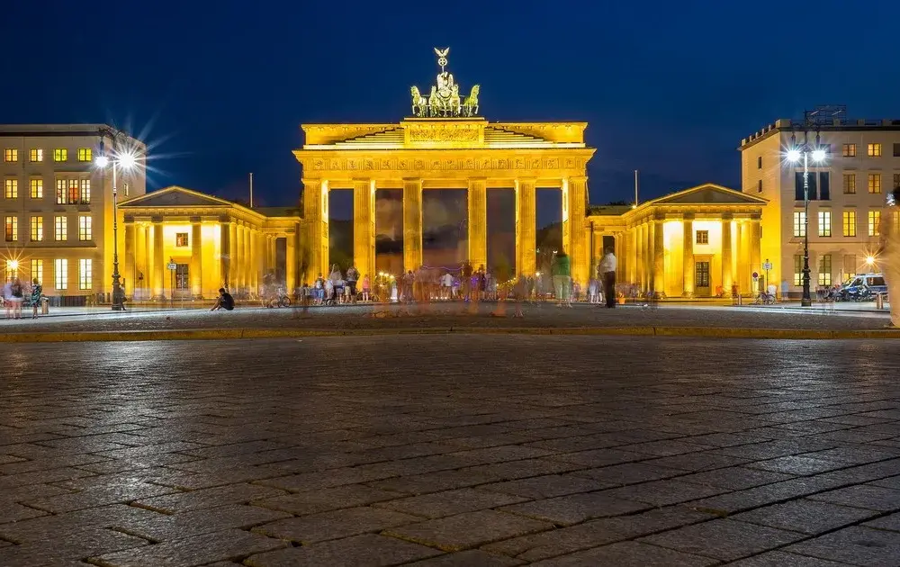 Na co uważać w Berlinie: unikaj zagrożeń i kradzieży podczas zwiedzania
