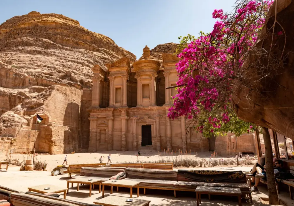 Najlepszy czas na podróż do Jordanii: uniknij złej pogody i zaplanuj idealny wyjazd