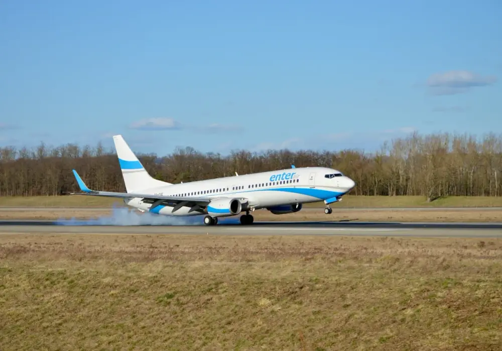 Bagaż Enter Air - Jak uniknąć dopłat? Sprawdź limity!