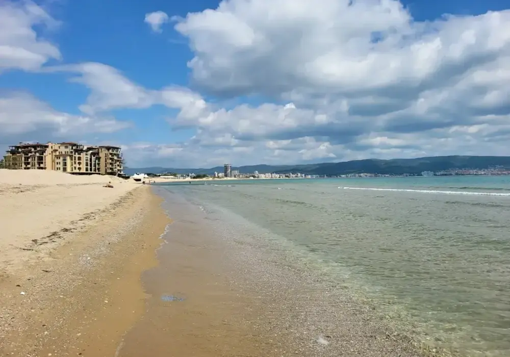 Słoneczny Brzeg – kiedy jechać, ile kosztuje i co robić?
