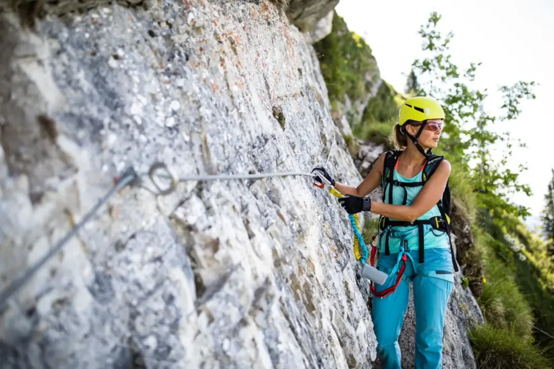 Via ferrata - jak zacząć i wybrać trasę bez błędu