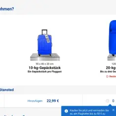 Bagaż rejestrowany 10 kg wymiary Ryanair. Niebieska walizka na wadze, obok opis bagażu 10 kg.