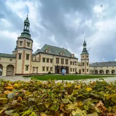 Najlepsze atrakcje Kielc, które musisz zobaczyć – praktyczne informacje i inspiracje
