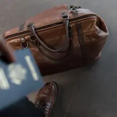 Czy można przewozić pamiątki w bagażu podręcznym? Oto, co musisz wiedzieć