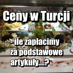 Ceny w Turcji: ile zapłacimy za podstawowe artykuły? Bufet pełen serów, warzyw i przekąsek.