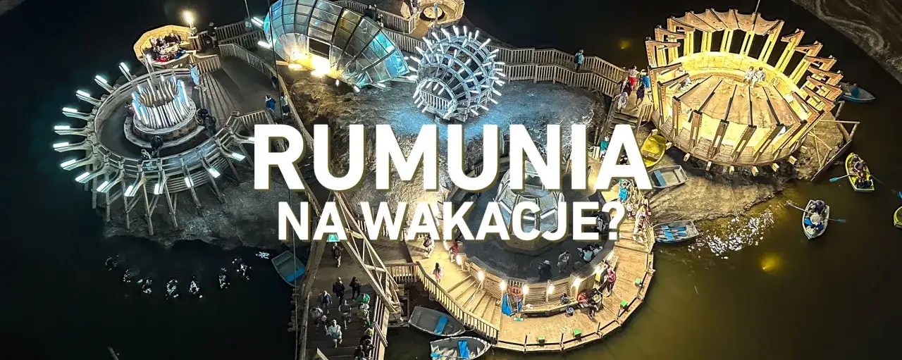 Niezwykłe podziemne miasto w Rumunii, idealne na wakacje. Ludzie pływają łodziami po zalanych korytarzach kopalni.