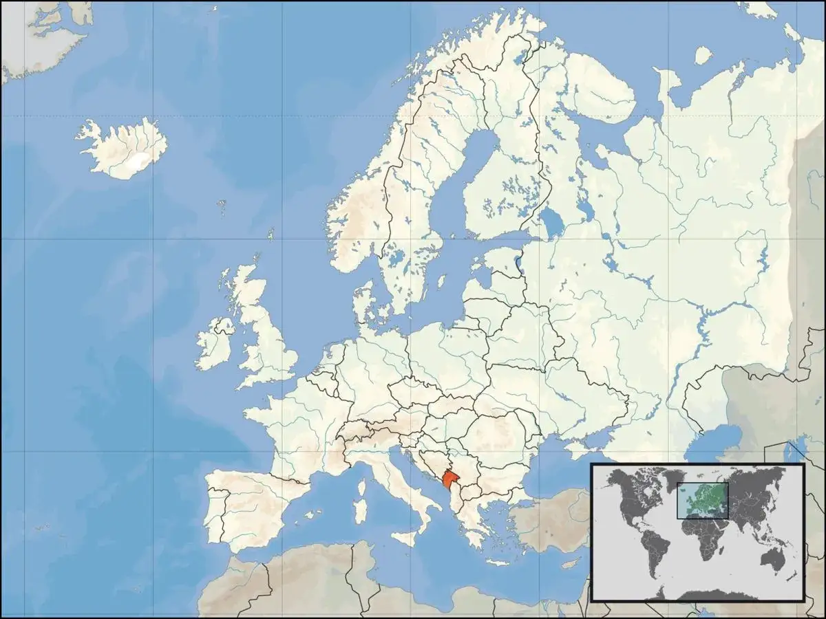 Mapa Europy z zaznaczoną Czarnogórą. Czy Czarnogóra jest w Unii? Nie, nie jest.