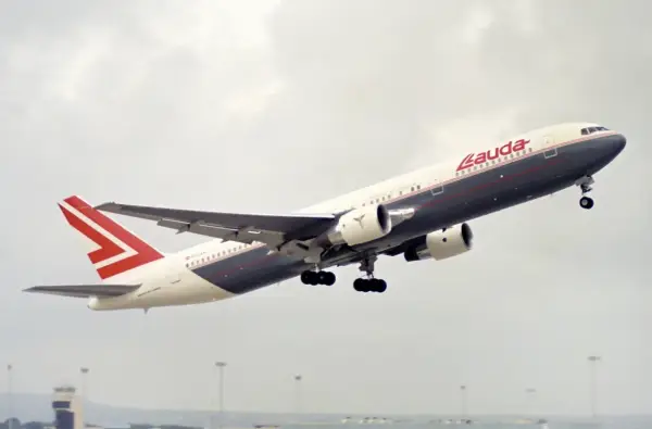 Lauda Air - historia, rozwój i co oznacza dziś dla podróżnych?